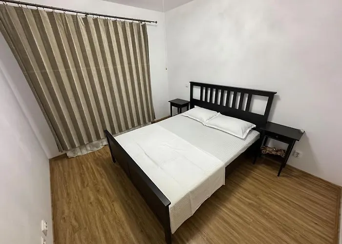 Solar 50, Private Parking, 2 Bedroom Apartment *