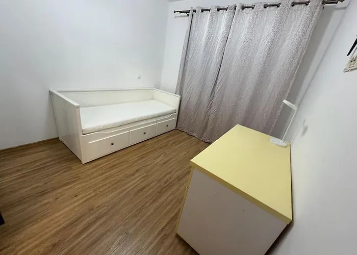 Solar 50, Private Parking, 2 Bedroom *